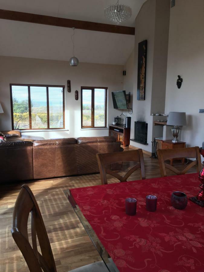 House With Sea Views Close To Beach With Wifi And Large Kitchen And Dining Ardnagreevagh ภายนอก รูปภาพ